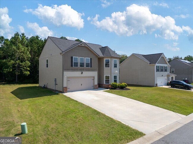 Building Photo - 191 Goodall Woods Dr