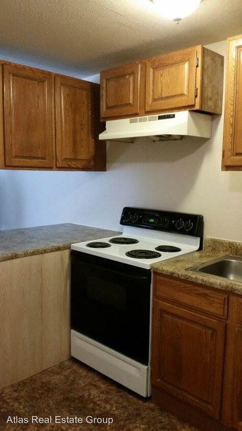 Primary Photo - 1429 Potter Dr