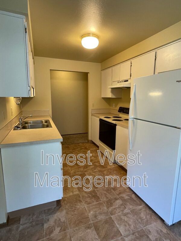 Foto del edificio - 708 NE 105th St