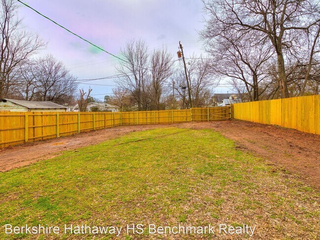 Foto del edificio - 3 br, 1 bath House - 315 W Chicago