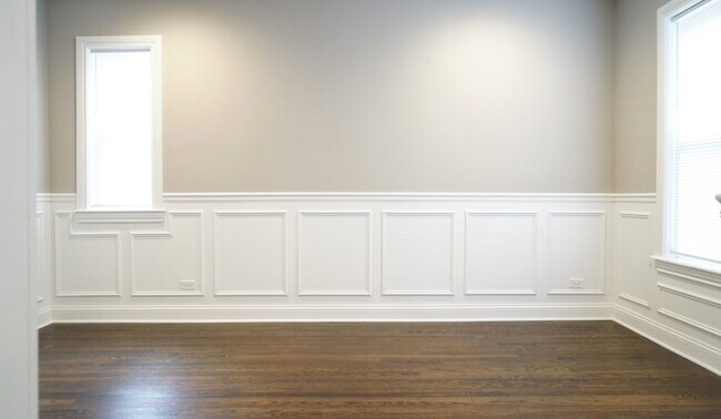 Foto del edificio - 2957 N Avers Ave