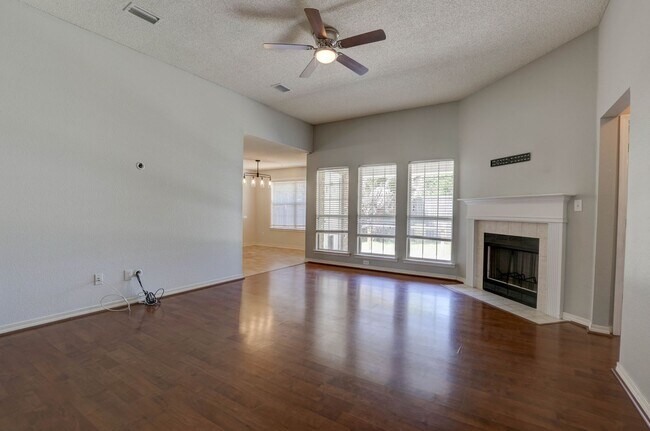 Building Photo - 3 Bedroom Home with Bonus Room for Rent in Daphne, AL – Coming Soon!