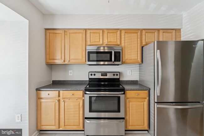 Photo - 12098 Winona Dr Townhome