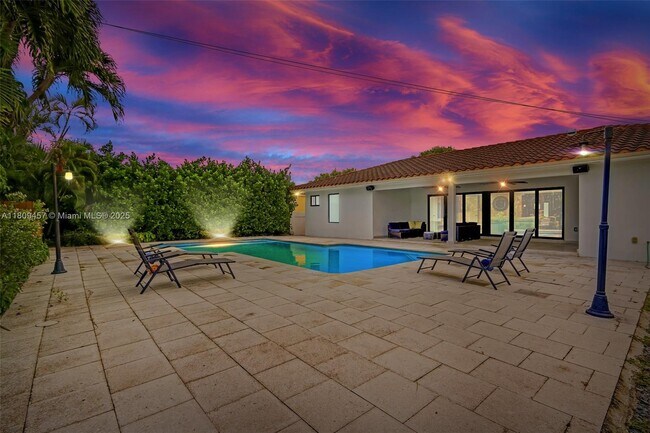 Foto del edificio - 555 SW 27th Rd