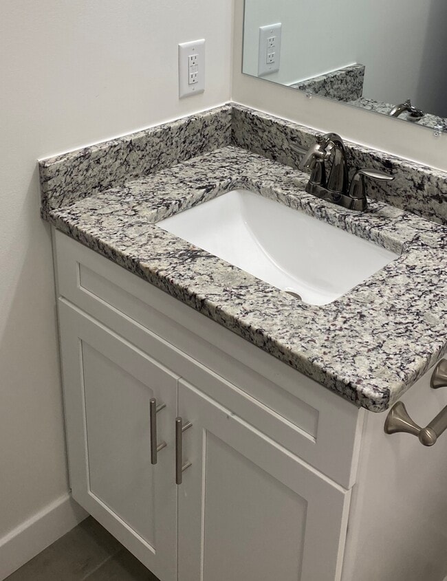 Photo - 410 Wellons St Apartment