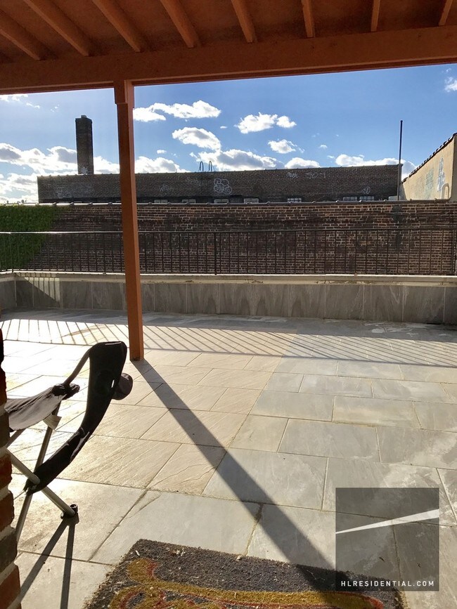 Building Photo - 2224 41st St