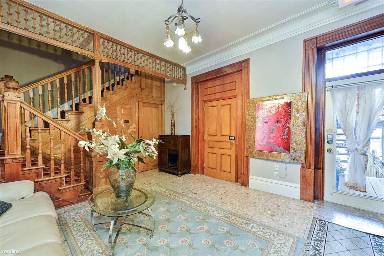 Primary Photo - 2 br, 1 bath Apartment - 1824 13th St NW # 4M