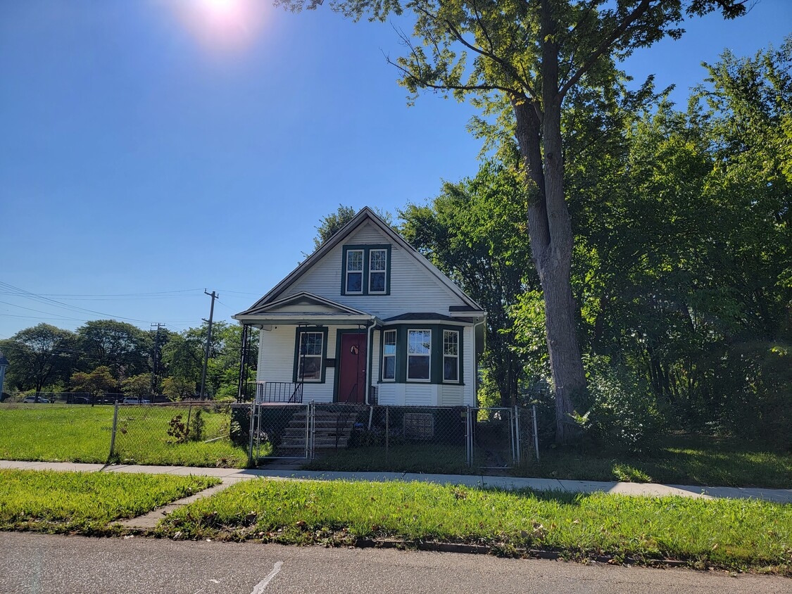 438 E Euclid St, Detroit, MI 48202 House Rental in Detroit, MI