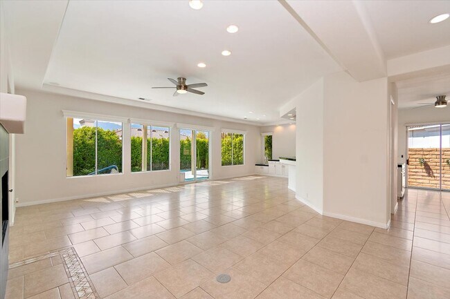 Great Room - 69457 Turnberry Ct