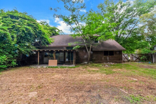 Building Photo - A peaceful retreat, take a look inside your new home