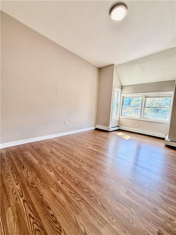 Foto del edificio - 664 Plainfield St