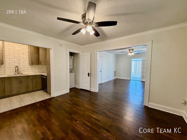 Building Photo - 4327 Mercier St