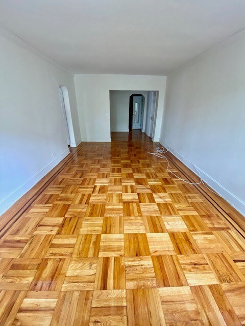 Foto del edificio - 4 Barker Ave