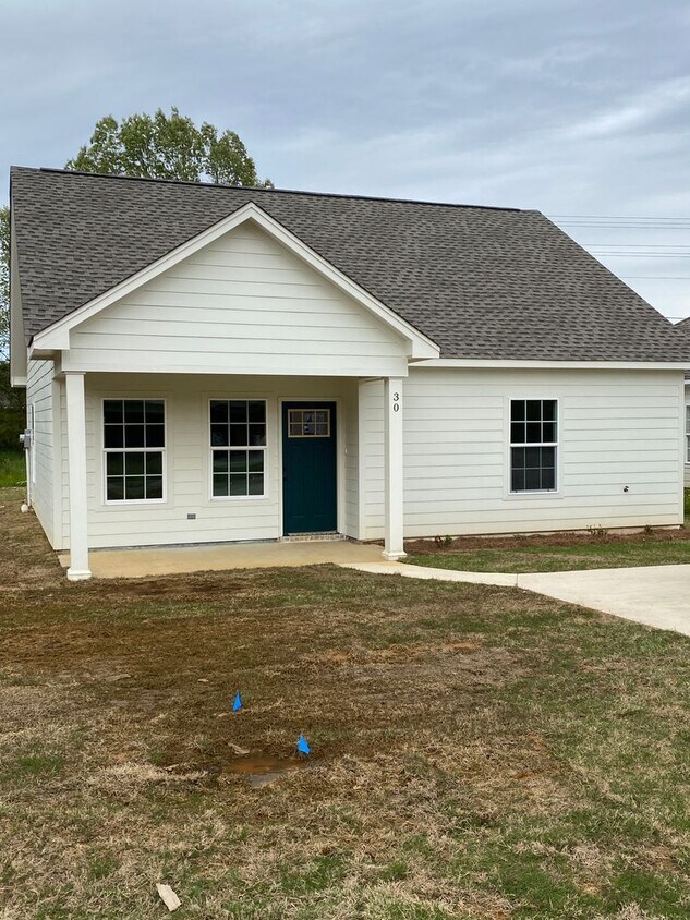 Foto principal - 30 Locust Ln