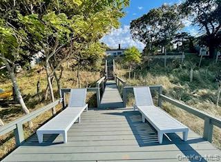 Foto del edificio - 16 N Shore Rd