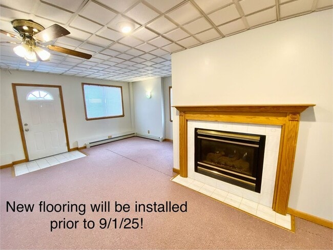 Building Photo - 40 Fredro St