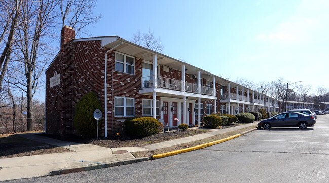 Foto del edificio - Bellmawr Manor Apartments