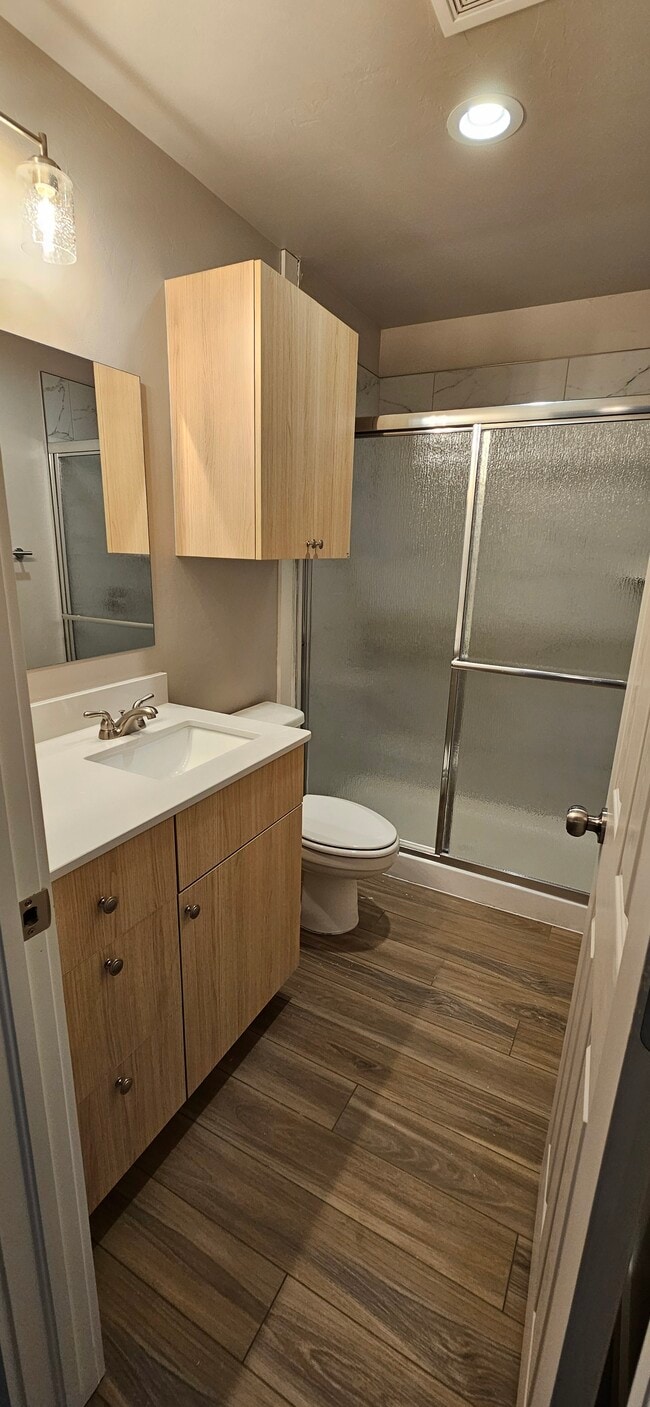 Building Photo - 2361 N Thompkins Ave