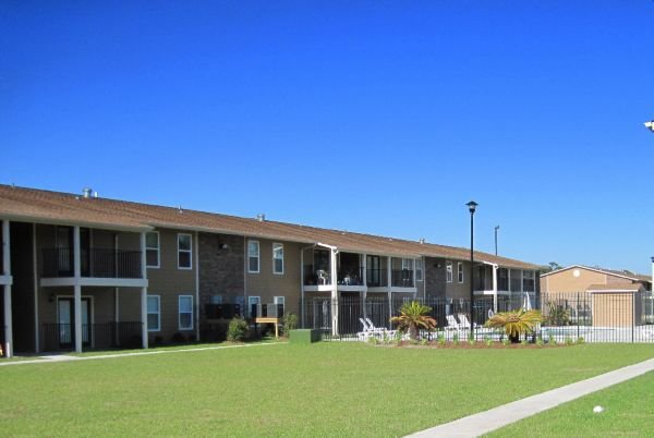 The Lodge Apartment Complex View - 2816 Eden St