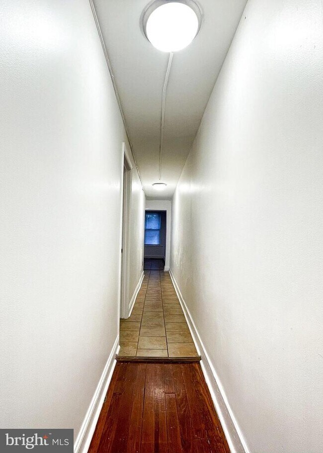 Foto del edificio - 312 Florida Ave NW