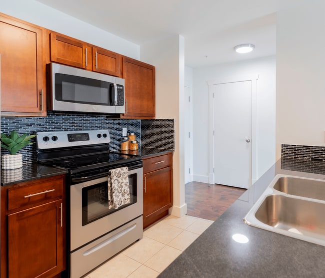 Photo du bâtiment - Blue Cedars Apartments