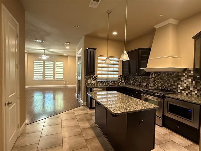 Foto del edificio - 8608 Knox St