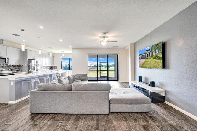 Foto del edificio - 8324 Catria Ln