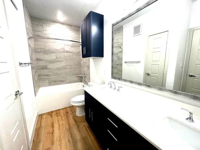 Foto del edificio - 149 Larkspur Park Blvd