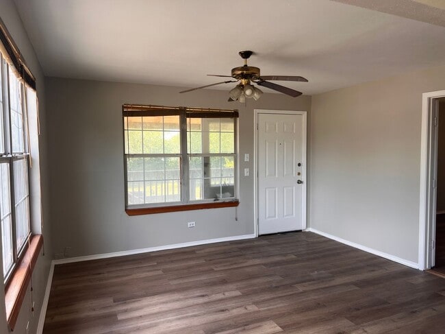 Building Photo - 134 Cheyenne Ave