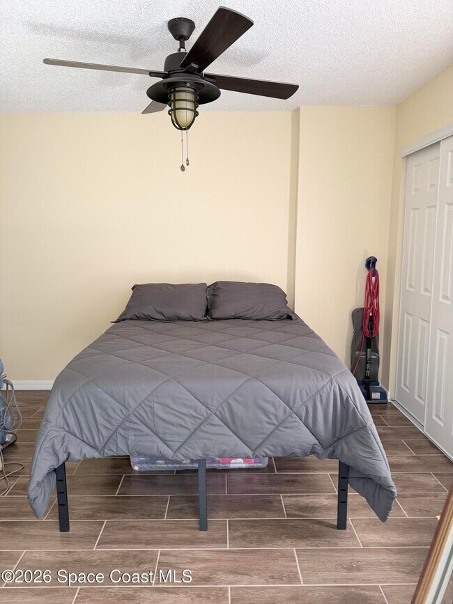 Foto del edificio - 1114 Steven Patrick Ave