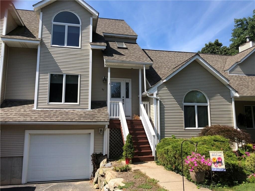 97 River Farms Dr, West Warwick, RI 02893 Condo for Rent in West