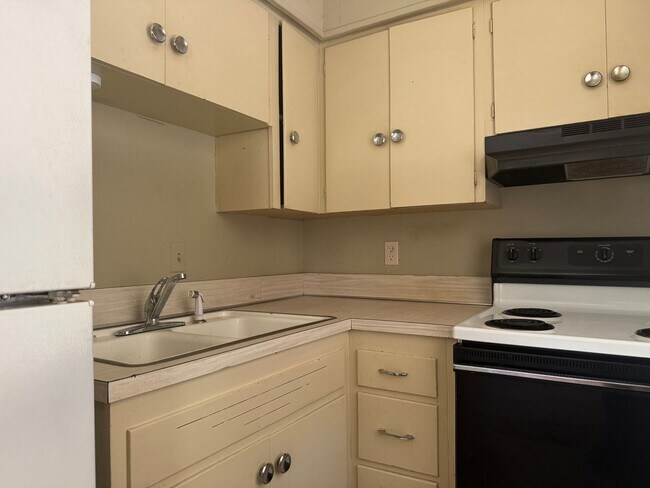 Foto del edificio - 318 E Purdon St