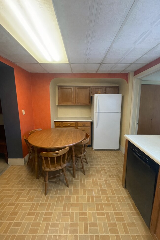 Foto del edificio - 215/217 N. Ashley St