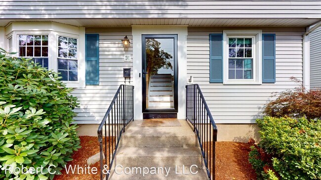 Building Photo - 3 br, 1.5 bath House - 31 Howard Street