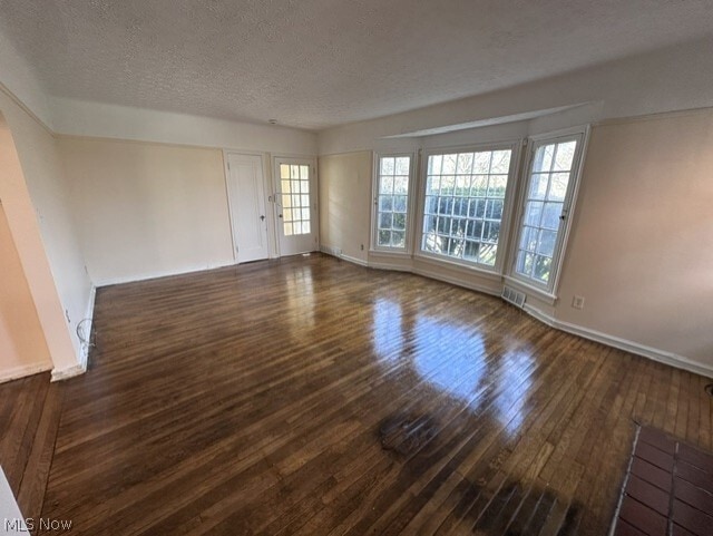 Building Photo - 3625 Normandy Rd