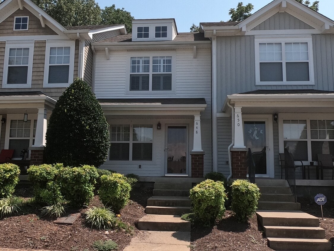 648 Flintlock Ct, Nashville, TN 37217 Condo for Rent in Nashville, TN