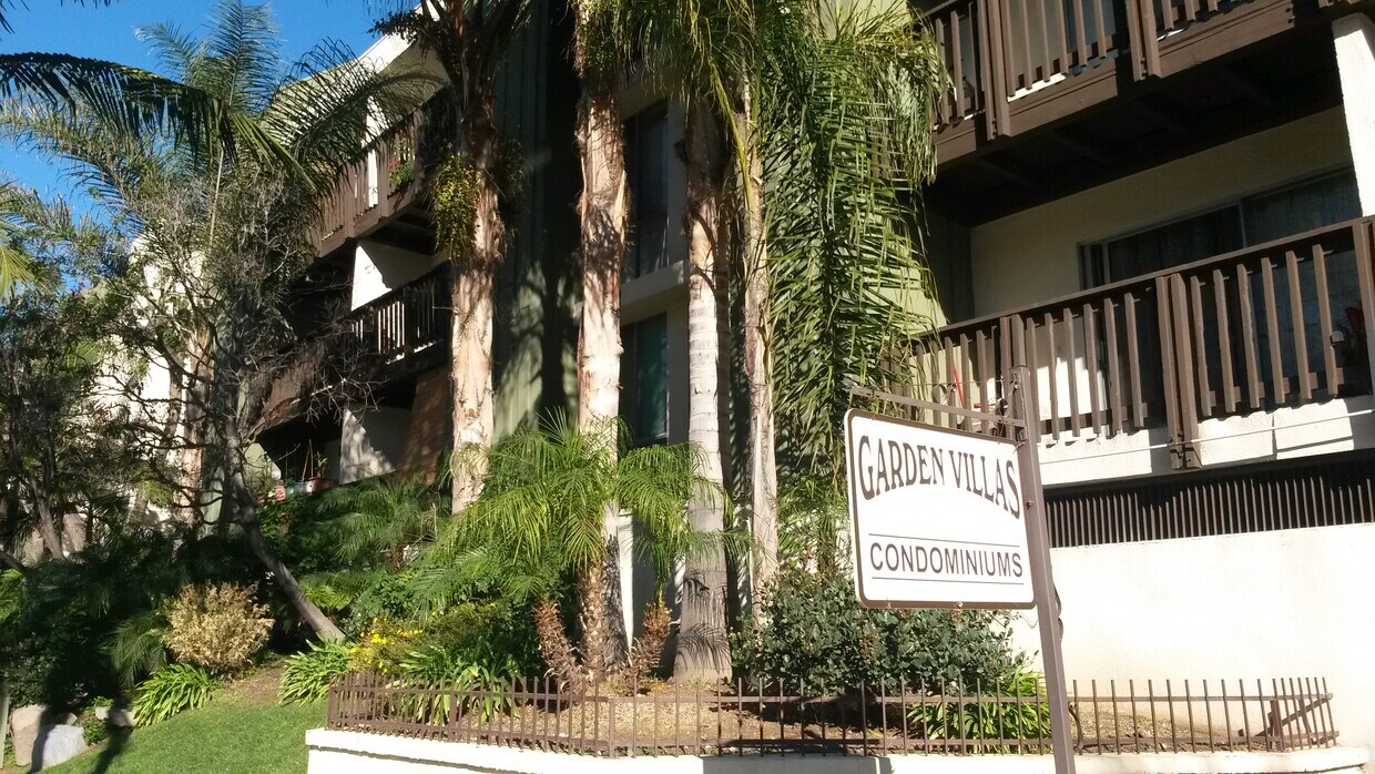 Primary Photo - 320 S Ardmore Ave