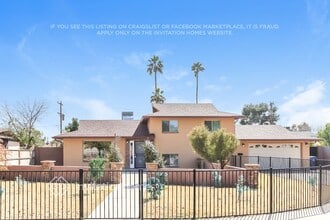 Building Photo - 213 E Carson Cir