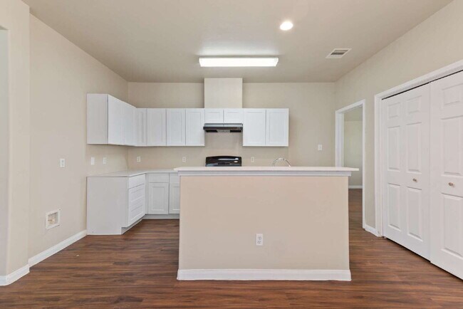 Foto del edificio - 14954 Huntington Willow Ln