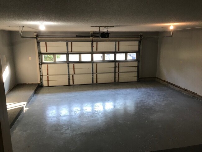 Foto del edificio - 151 Henry Sledd Rd