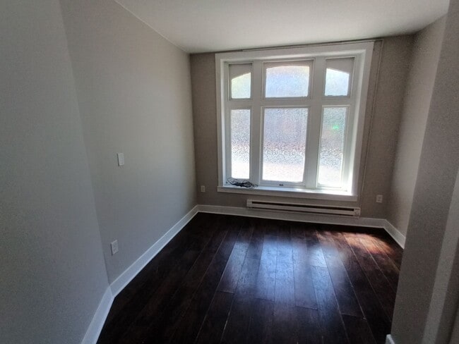 Foto del edificio - 245 N Ninth St
