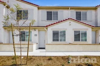 Building Photo - 24858 Padre Ct
