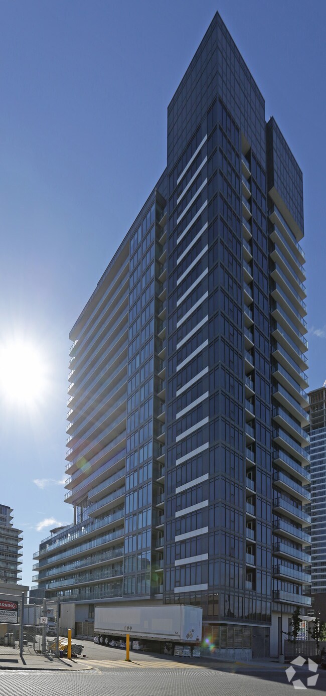 Building Photo - Tango 2