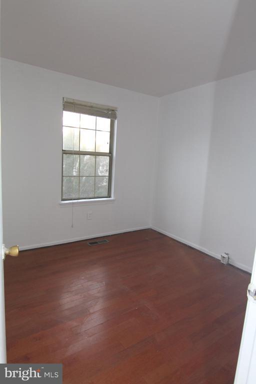 Building Photo - 14946 Enterprise Ln