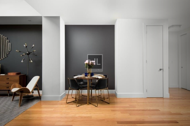 Building Photo - Luxury One Bedroom in Tribeca NO FEE