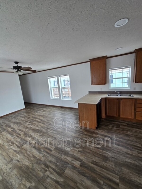 Foto del edificio - 1901 First St