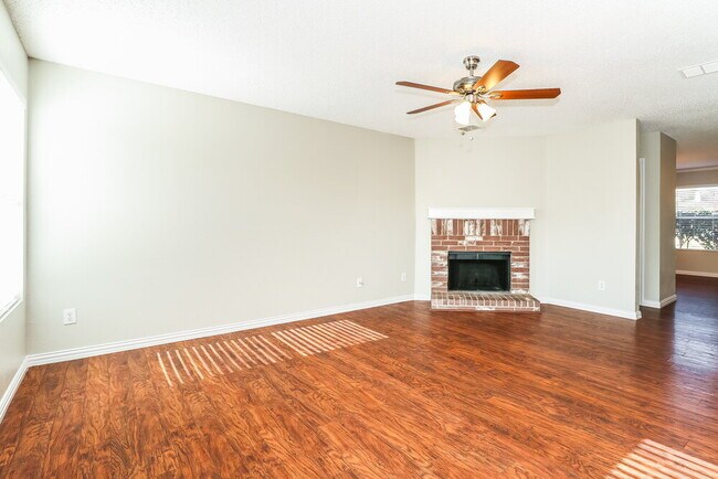 Building Photo - 2036 Navada Way