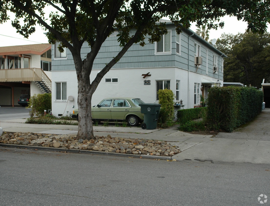 Building Photo - 474-480 Margarita Ave