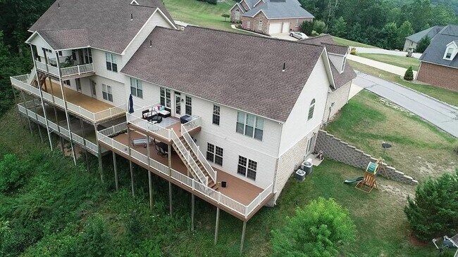 Building Photo - 575 Creekstone Ridge