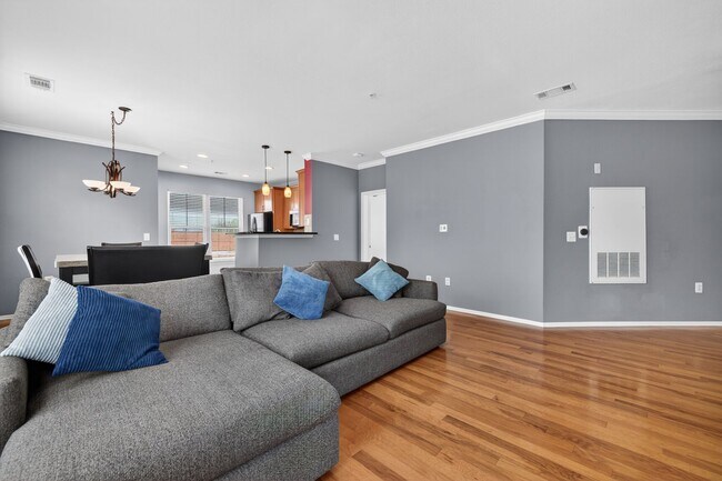 Foto del edificio - 11800 Old Georgetown Rd